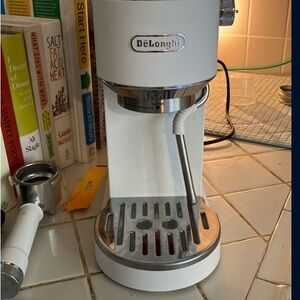 DeLonghi White Espresso Machine